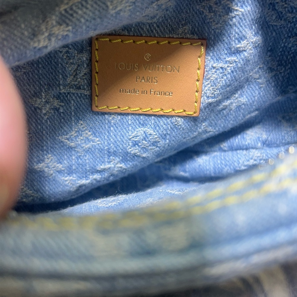 Louis Vuitton Loop Blue Denim Sky Bag - Picture 4 of 11